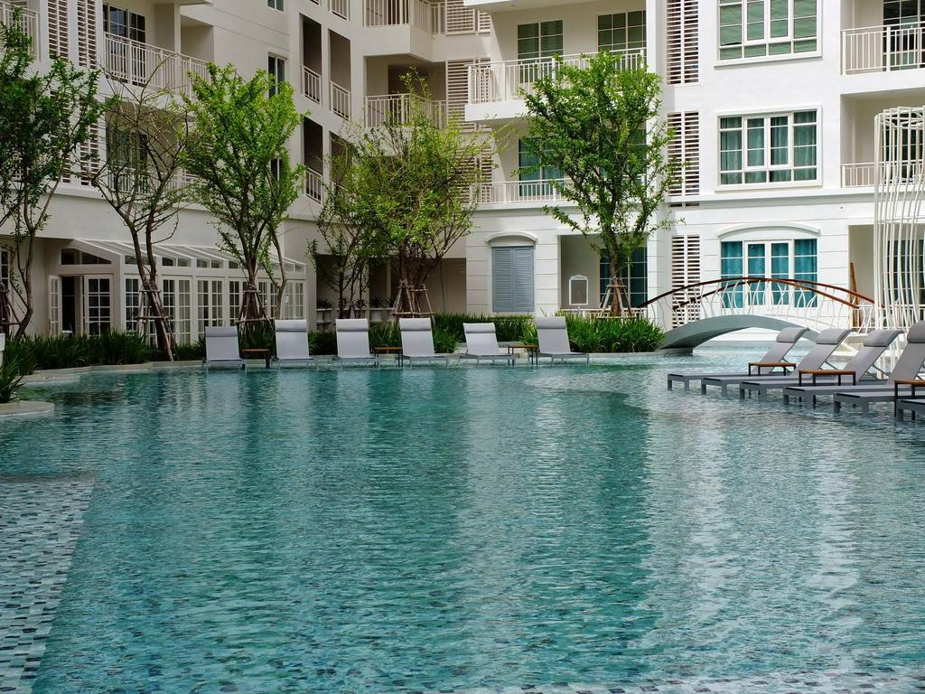 Summer Apartment *