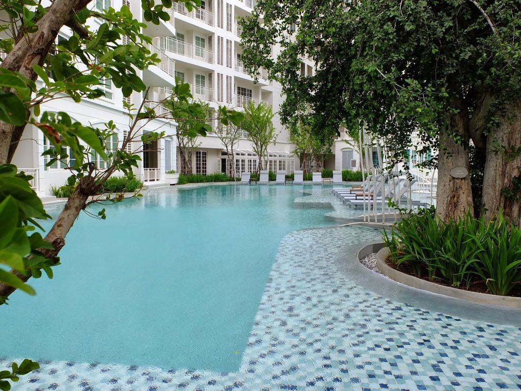 Summer Apartment