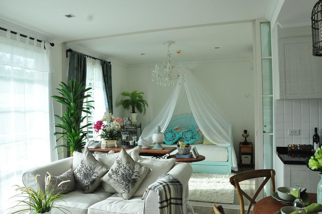 Apartment Summer